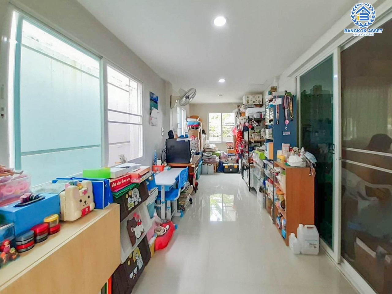 *****บ้านเดี่ยวมือสองย่านนนทบุรี ม.อินนิซิโอ1 ปิ่นเกล้า-วงแหวน เนื้อที่กว้างขวางมากถึง 64 ตร.ว. ฟังก์ชัน 3 ห้องนอน 2 ห้องน้ำ ที่จอดรถ 2 คัน บ้านจากแบรนด์ L&H โครงการตั้งบนทำเลเดินทางสะดวก ใกล้รถไฟฟ้าสายสีม่วง "สถานีตลาดบางใหญ่" และทางด่วน "ศรีรัช"